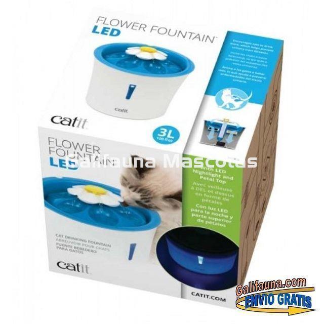 Bebedero Fuente FLOWER FOUNTAIN LED 3 Litros CATIT - Imagen 2