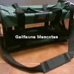 Bolso impermeable verde para perro raza pequeña. - Imagen 1