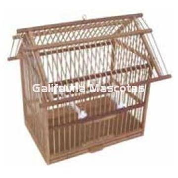 Jaula artesanal en madera y alambre. Modelo casa. - Imagen 1